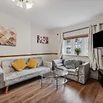 London Central Large Self Catering House