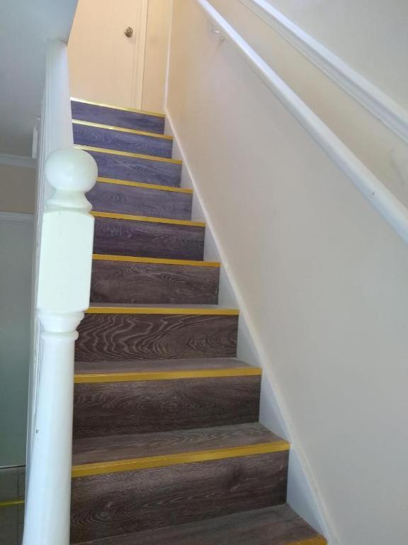 Apartment Large Self Catering House *