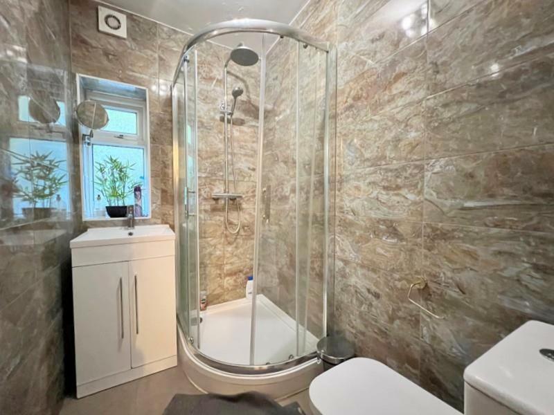 Large Self Catering House Apartment London